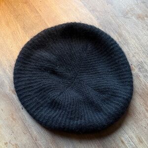 Classic Black Wool Beret